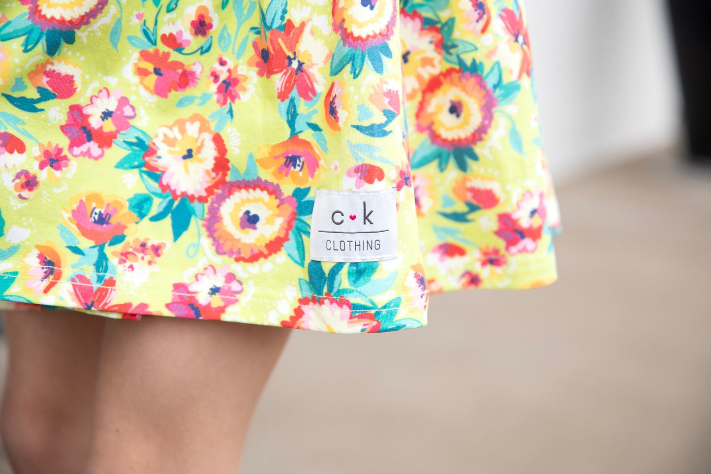 TROPICAL TWIRL KNIT TWIRL DRESS