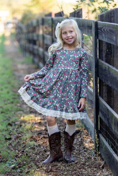 WINTER BERRY KNIT DRESS